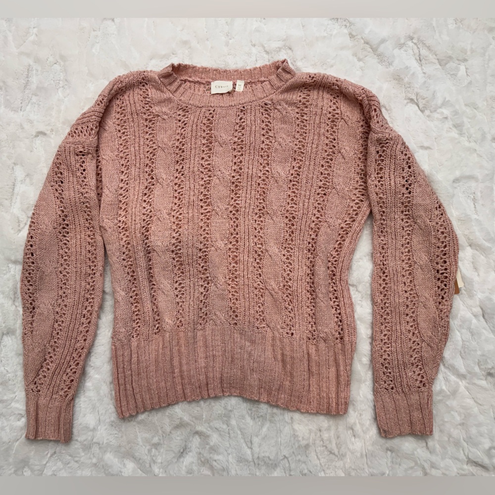 NWT Cyrus Women's Rose Petal Cable Knit Sweater Size Medium